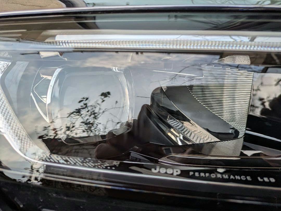 Jeep コマンダー（２代目） （2023年式）右ヘッドライト