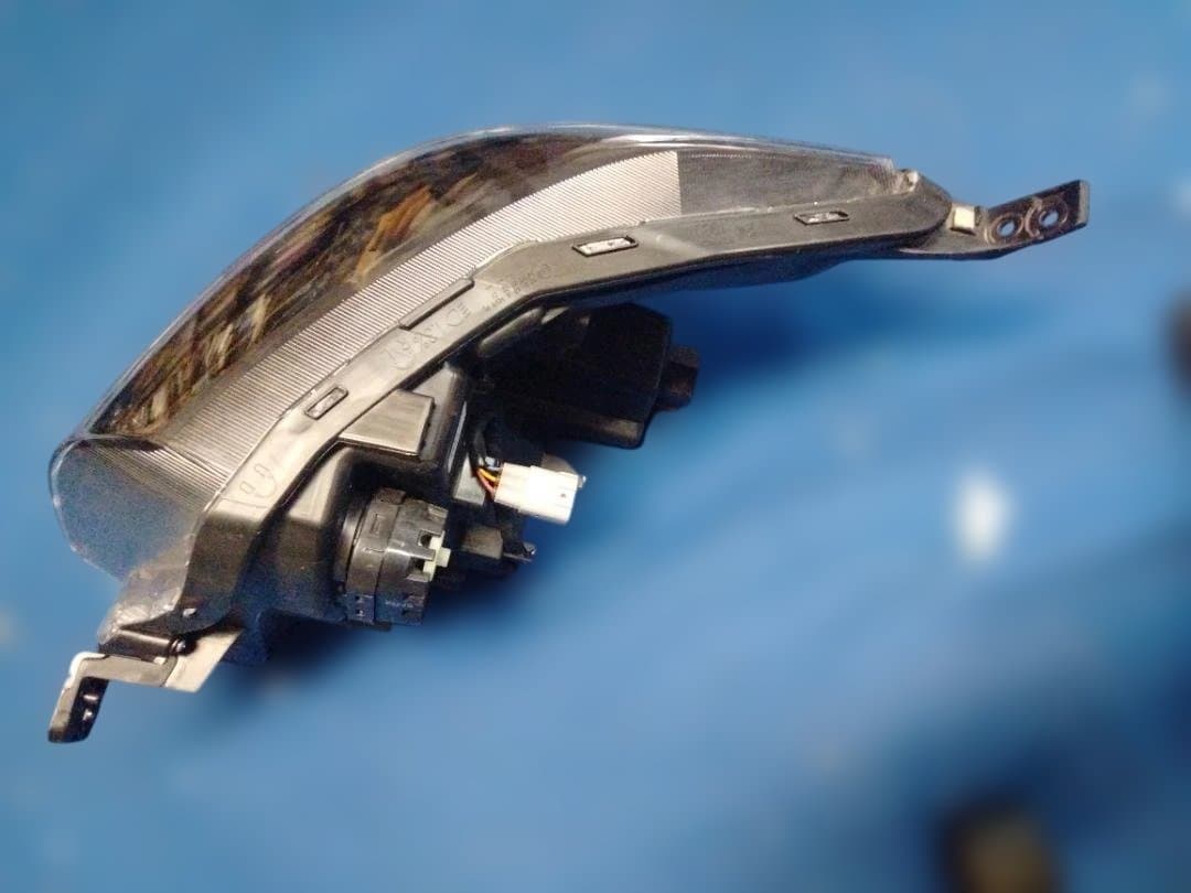 スズキ スペーシア カスタム MK53S 右側ヘッドライト クリアレンズ