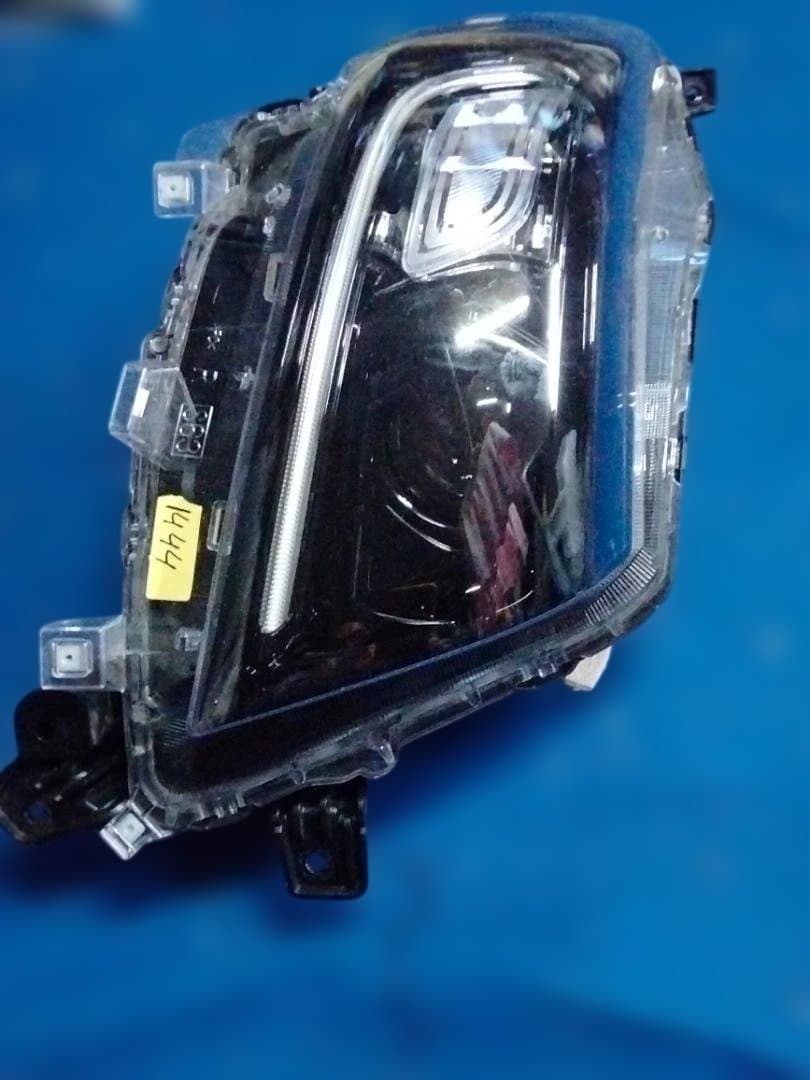 スズキ スペーシア カスタム MK53S 右側ヘッドライト クリアレンズ