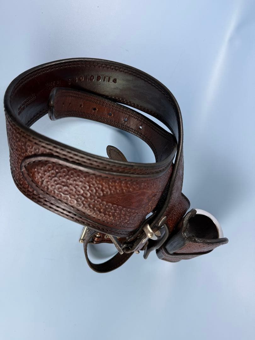 ファストドロー用カスタムホルスター、 Bob Mernickles製