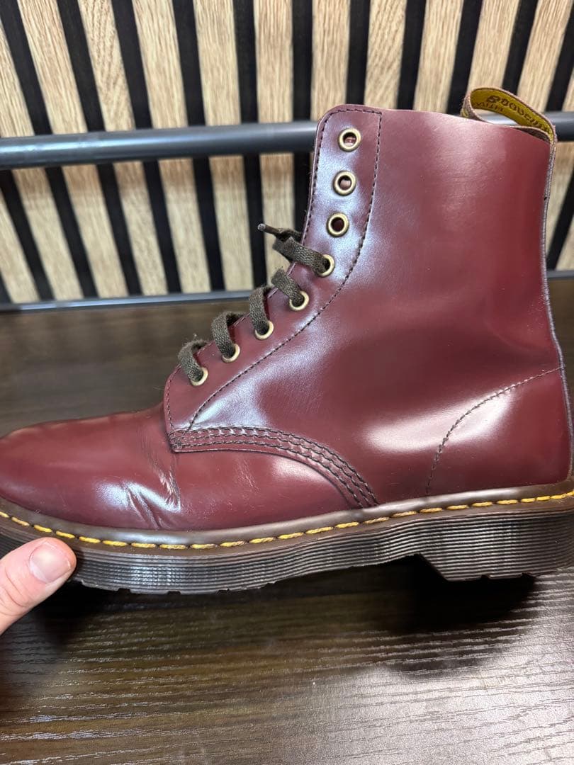 ドクターマーチン　Dr.Martens 8ホールブーツ　チェリーレッド?