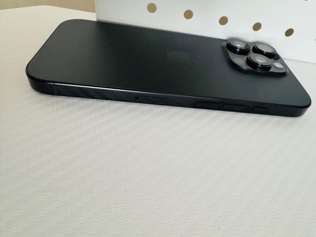 【美品】【値下げ】iPhone 16Pro 256GB ブラックチタニウム