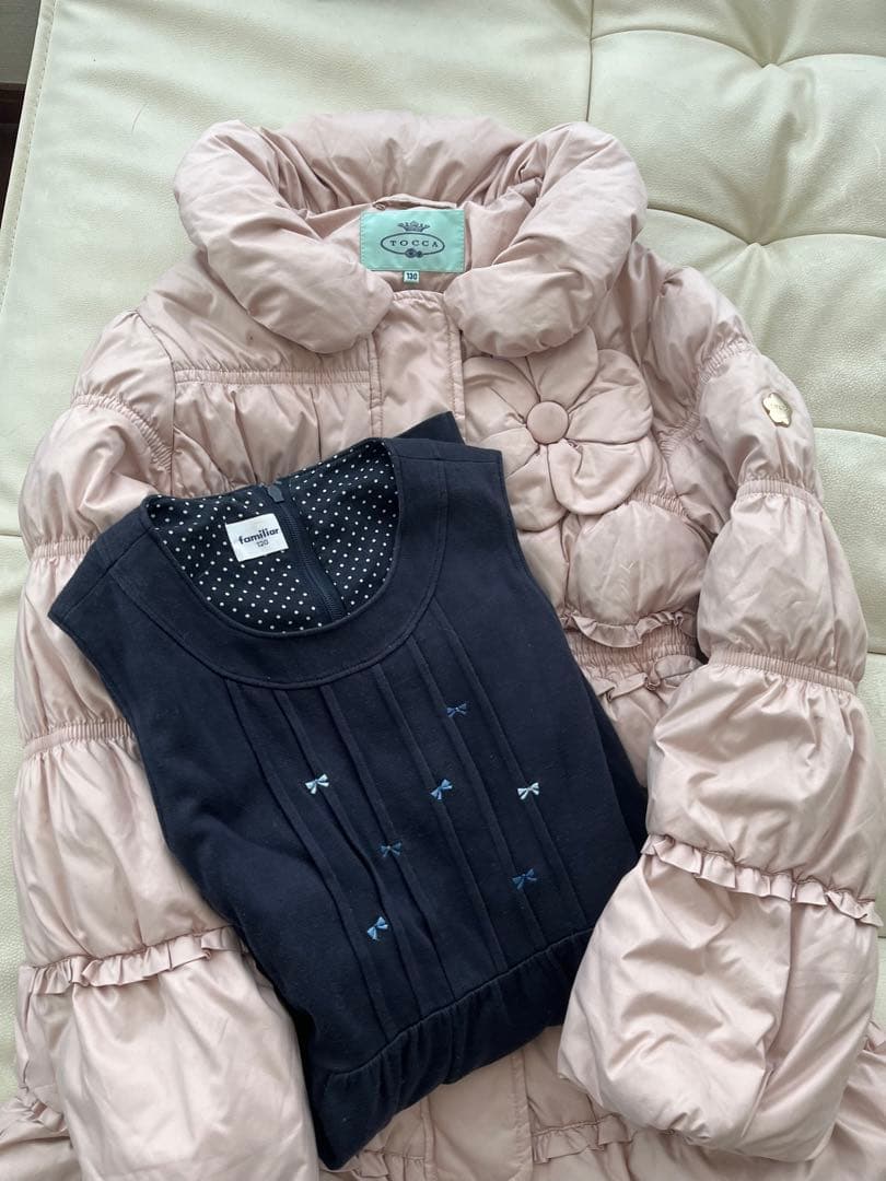 ファミリア紺リボン刺繍ワンピース　120＆トッカ130ダウン