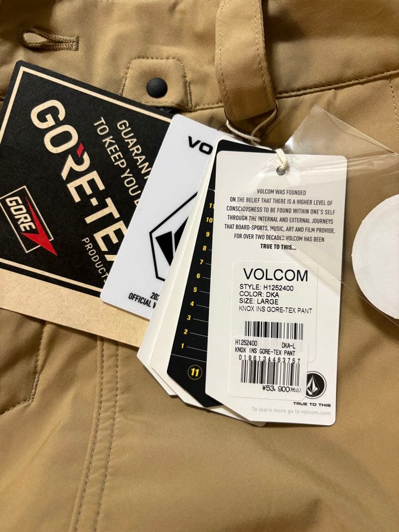 VOLCOM GORE-TEX スノーボードパンツ ベージュ　レディース