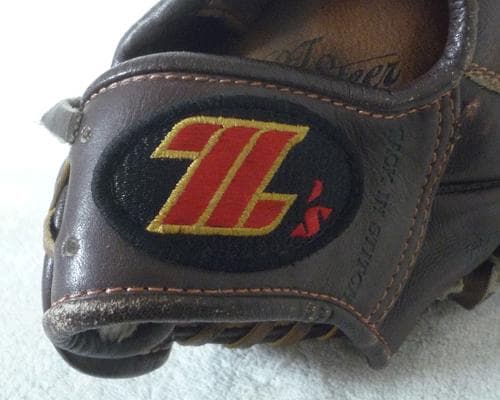 ゼット　軟式　内野用　右投げ　グローブ　GRANDOX　FINGER FIXER