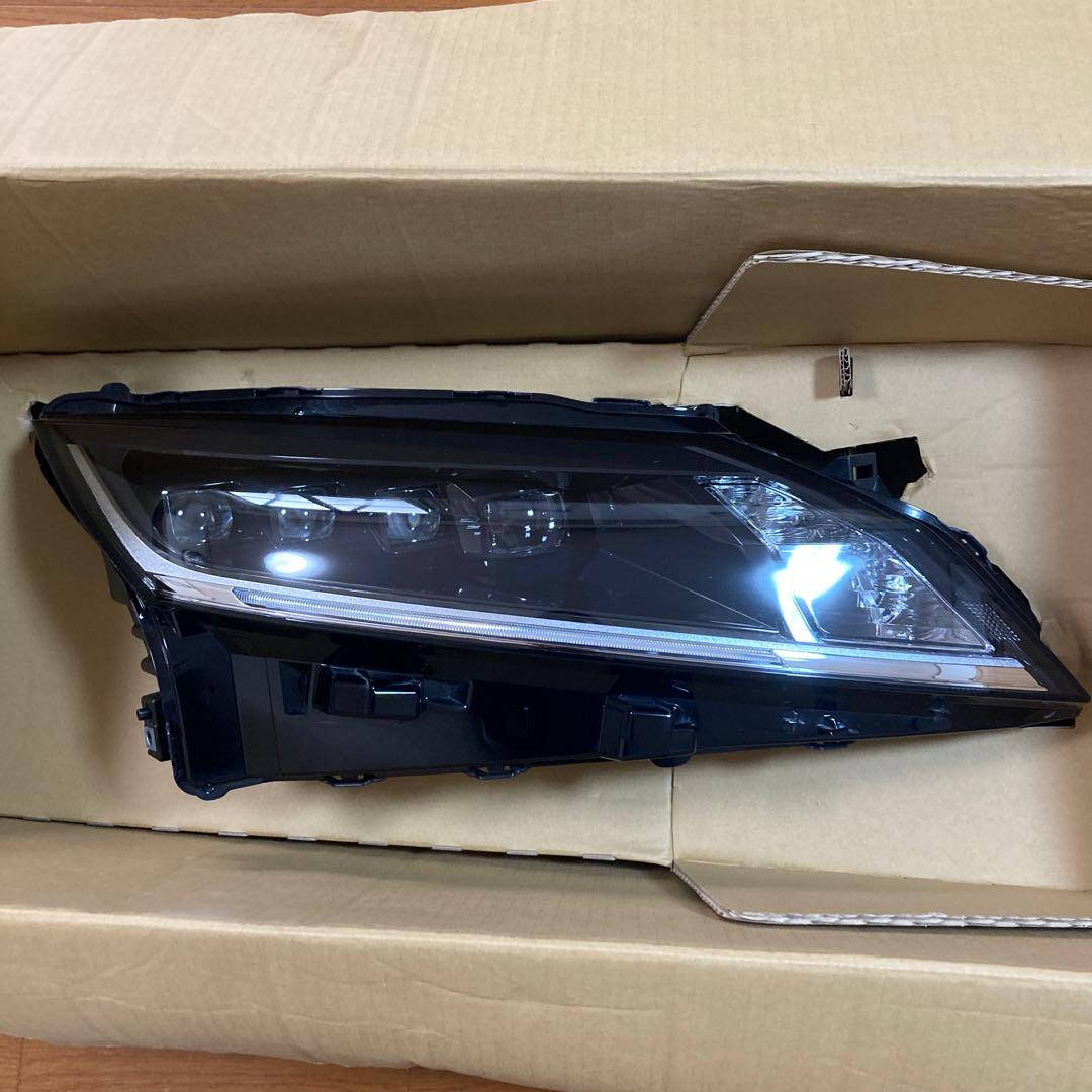 日産 E13 ノート LEDヘッドライト 右側