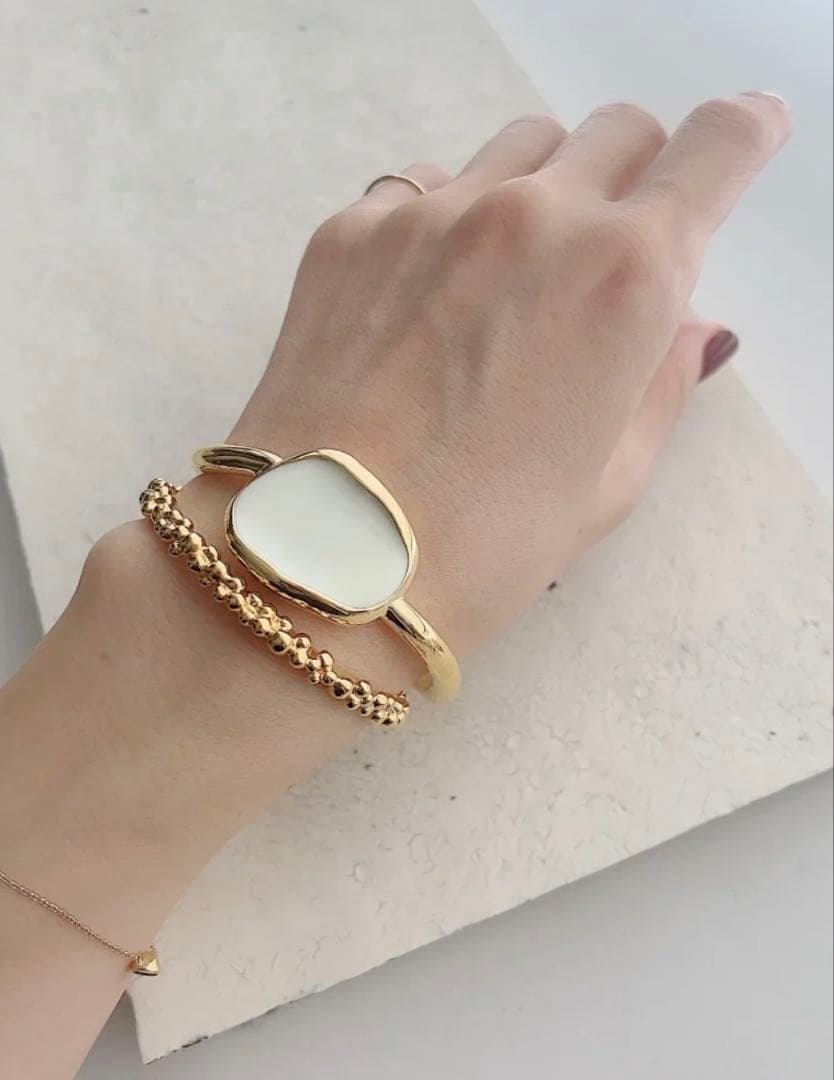 【新品未使用】Chieko+ チエコプラス Lulu bangle ゴールド