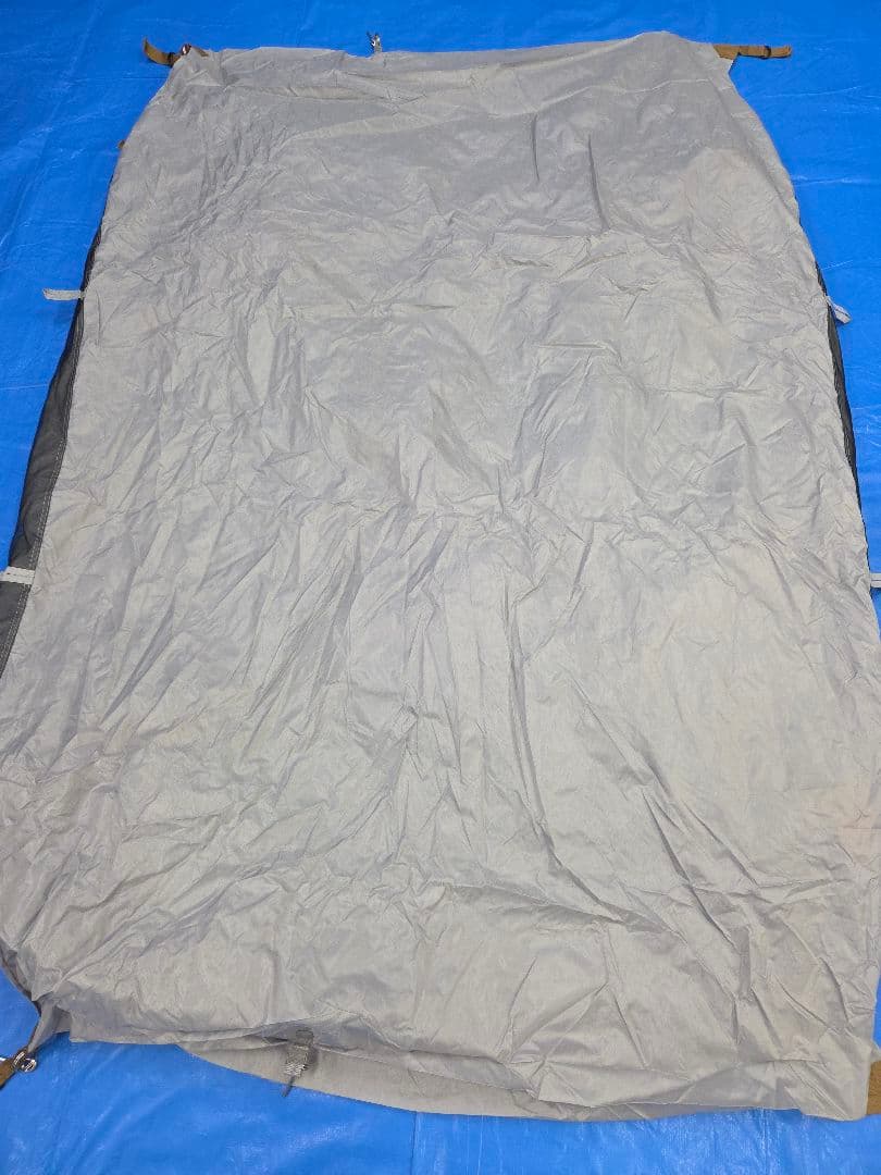 限定カラー　Coleman ツーリングドームST アッシュ