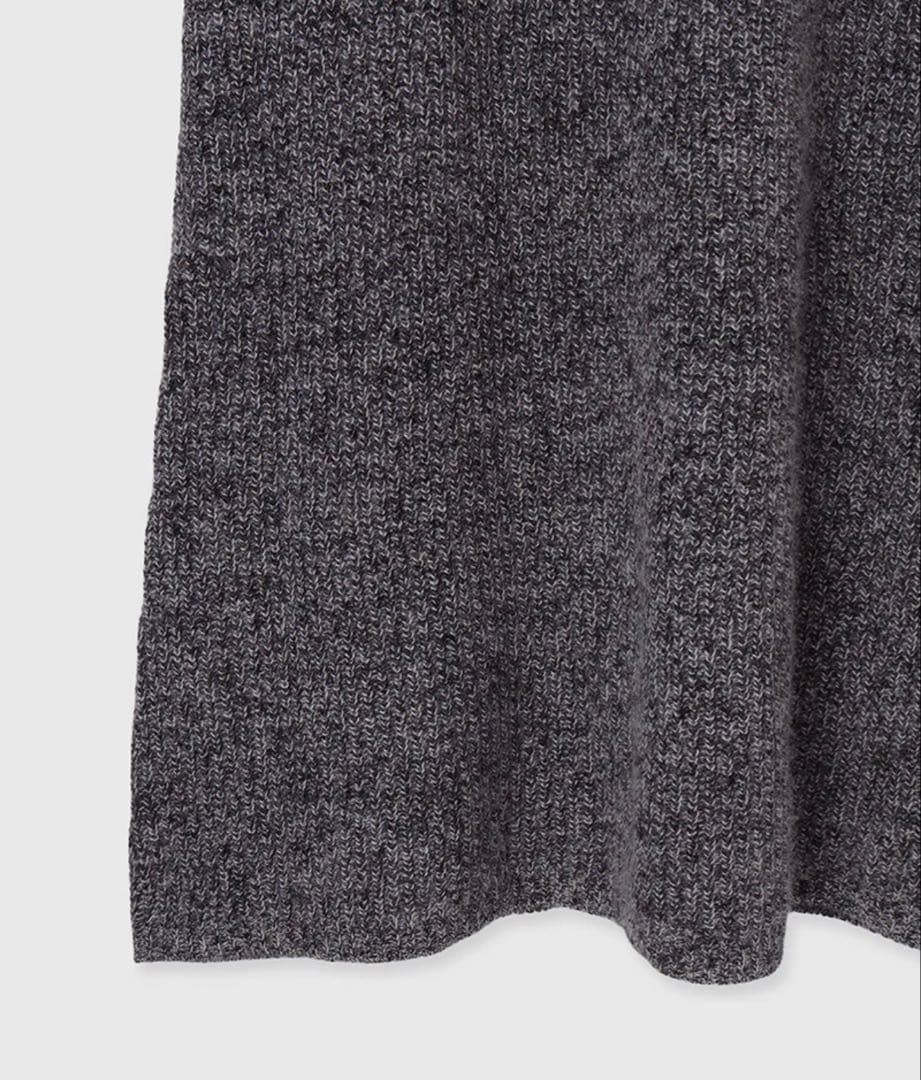 【2025新品未使用】アニュアンス完売品バックオープンレイヤーニットワンピース