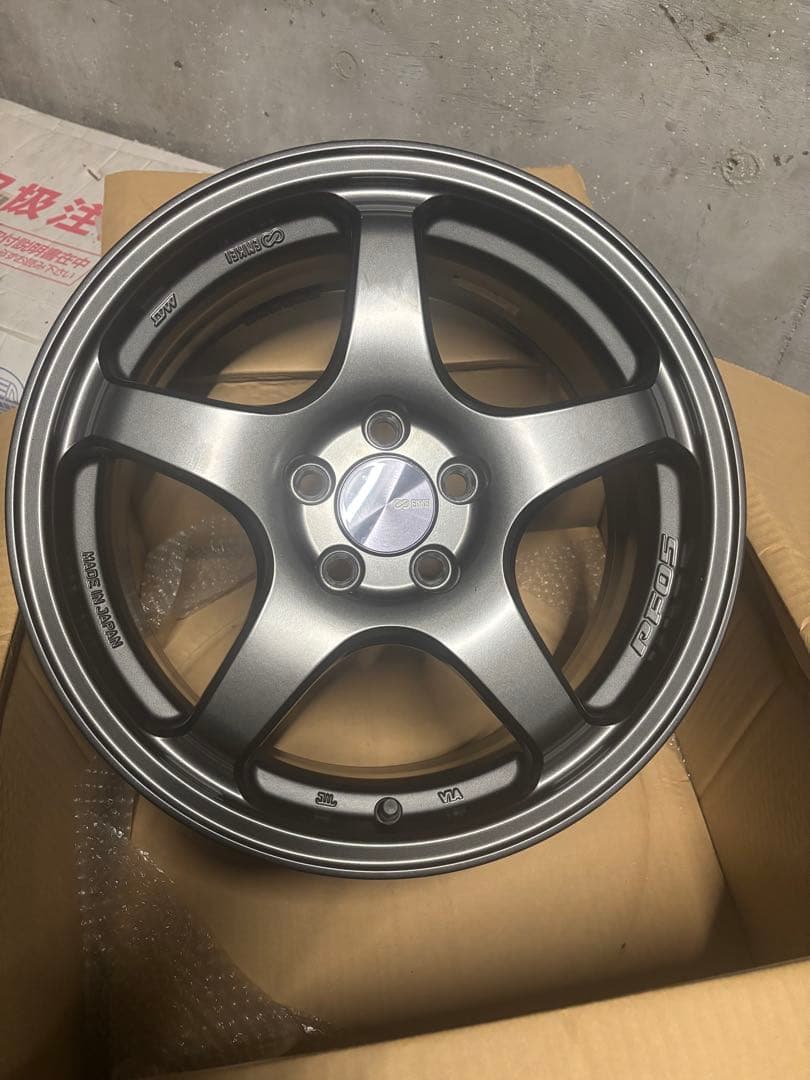 最安値！！！エンケイ RPF1 16インチ 5H100 プリウス　86 BRZ等