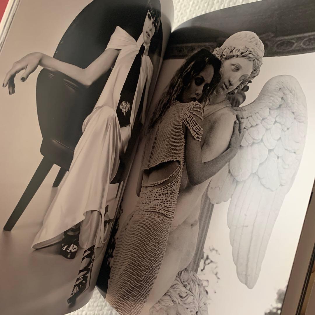 CHANEL 雑誌　洋書