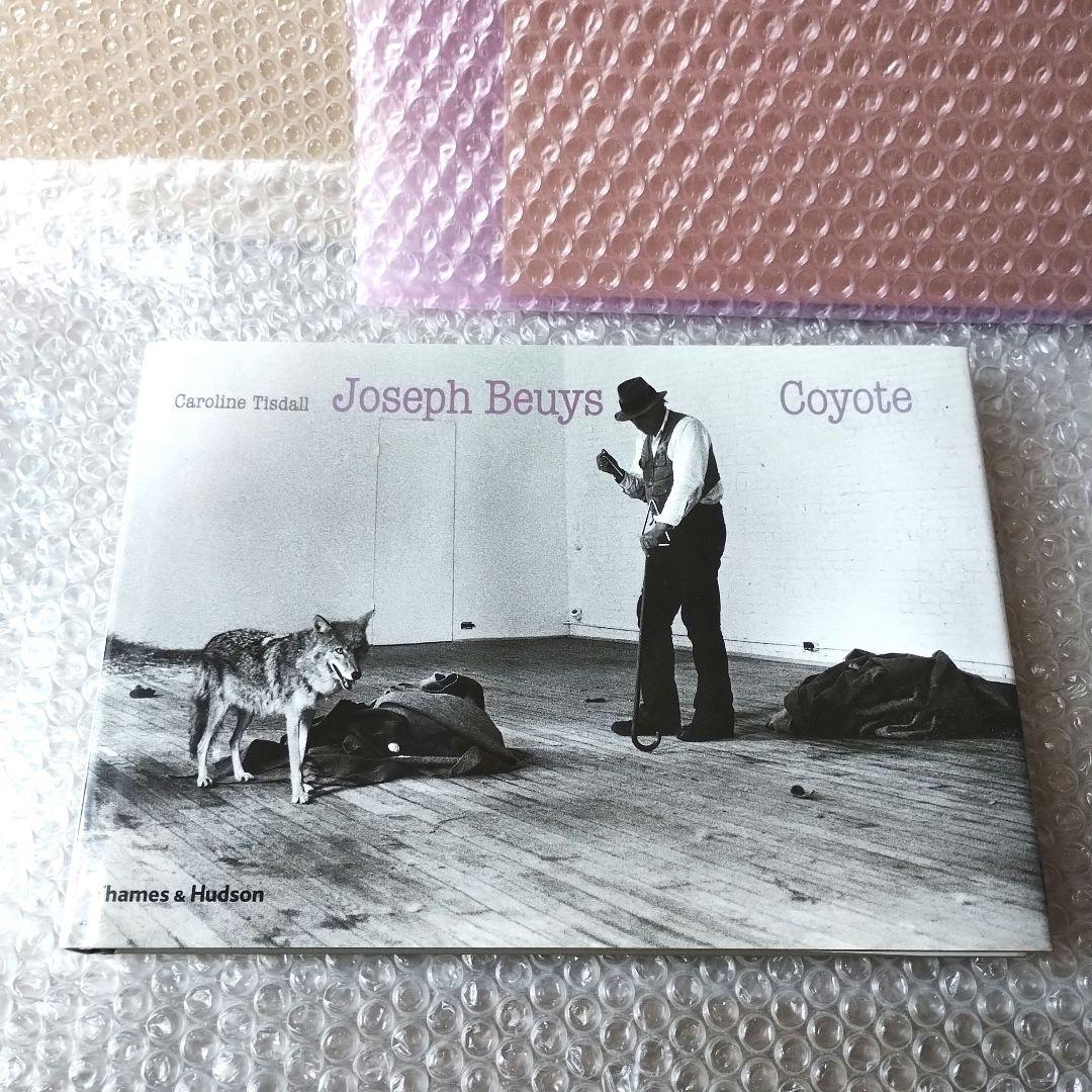 Caroline Tisdall『Joseph Beuys Coyote』写真集