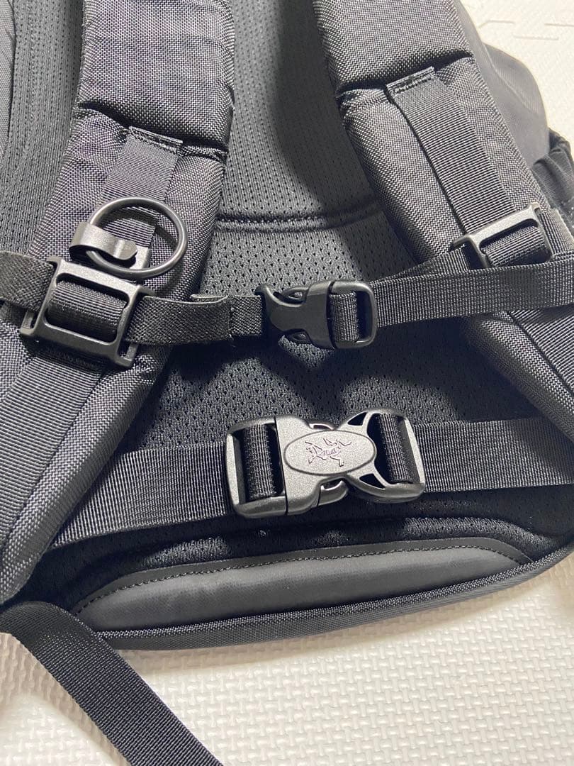 美品 ARC'TERYX マンティス26アークテリクスmantis旧型 廃盤