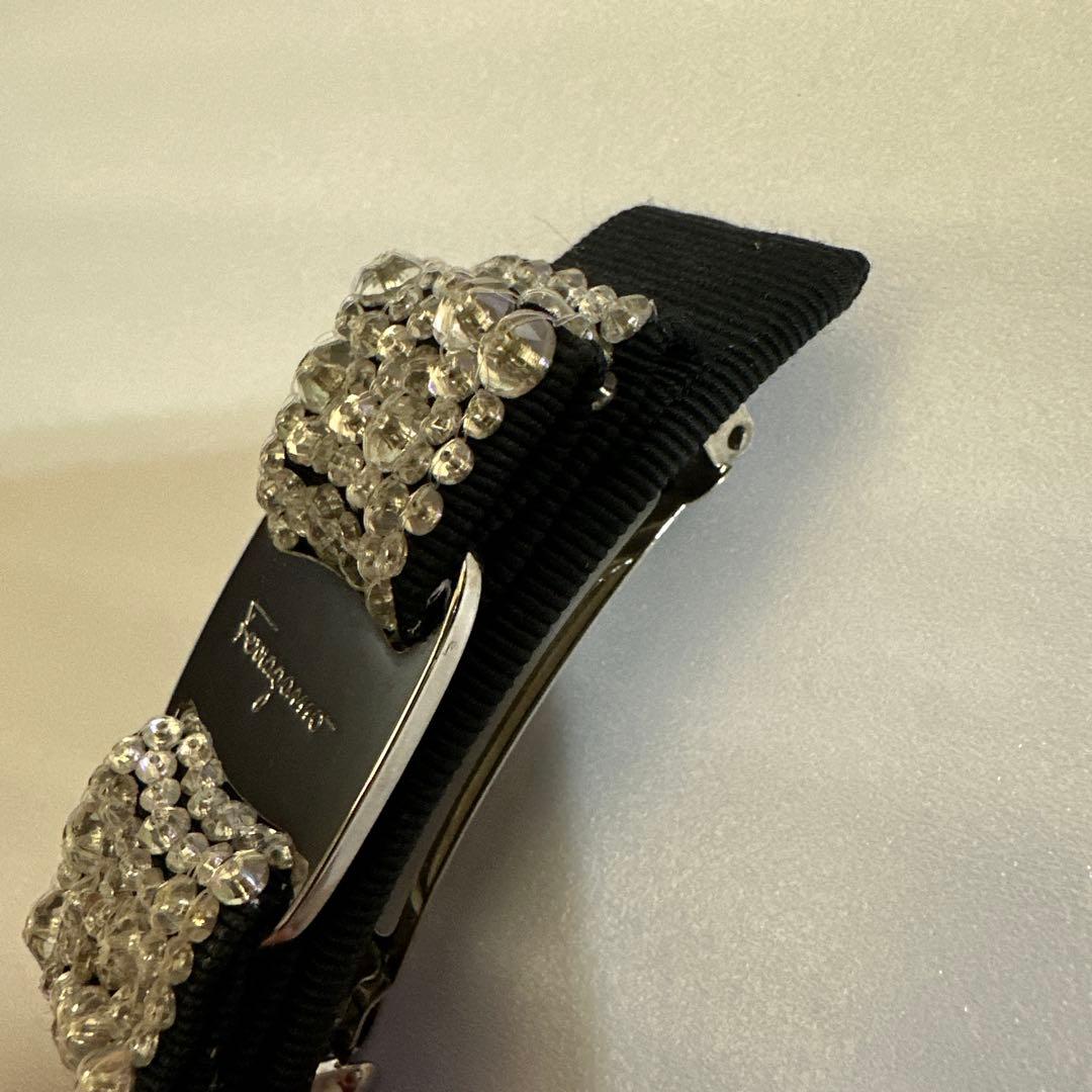 フェラガモ　バレッタ　シルバー金具