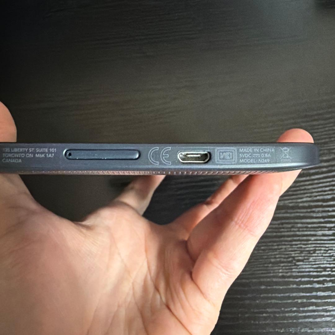 Rakuten Kobo 電子書籍リーダー 本体+ケース