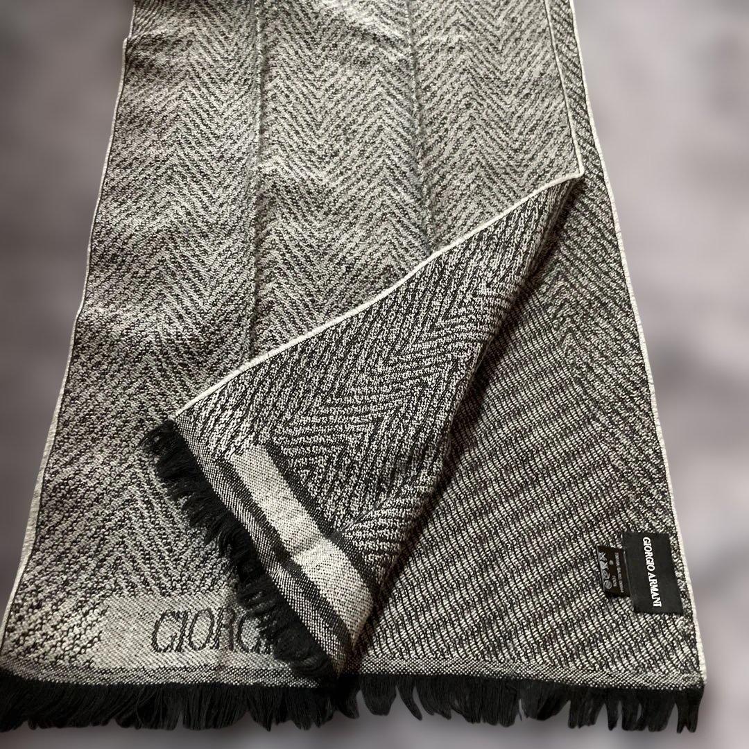 美品　Giorgio Armani ヘリンボーンマフラー