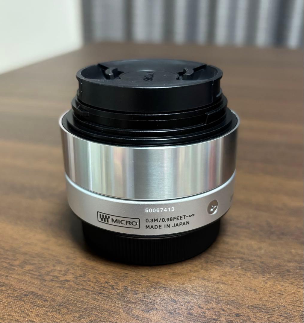 SIGMA 30mm f/2.8 DN レンズ　中古品