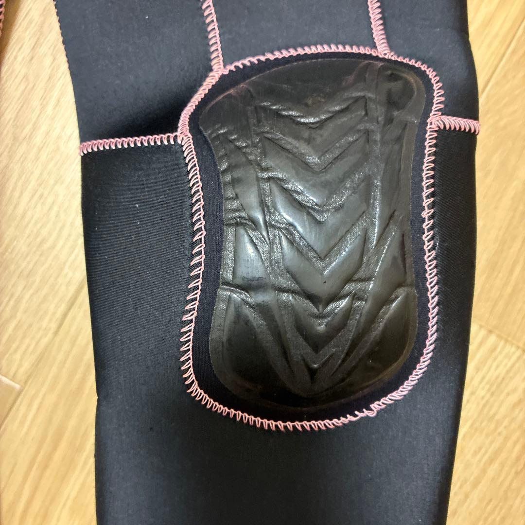 World Dive ウェットスーツ　フルスーツ 黒とピンク
