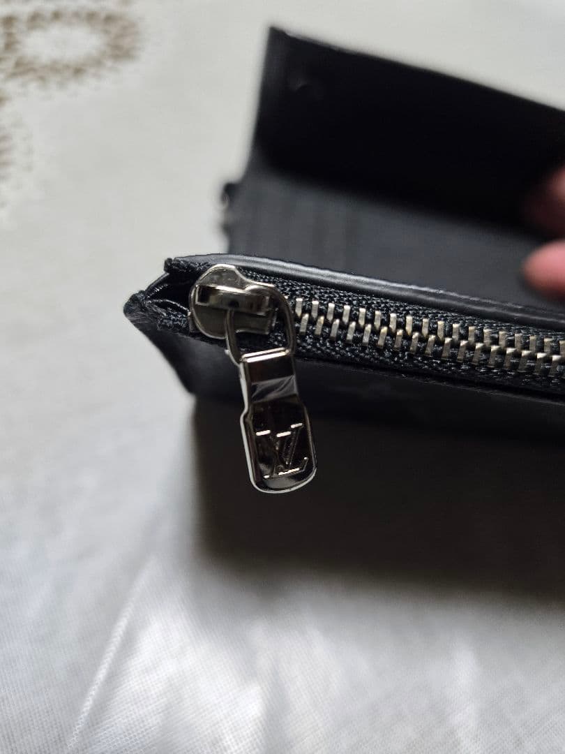 LOUIS VUITTON ルイヴィトン モノグラム エクリプス M63510