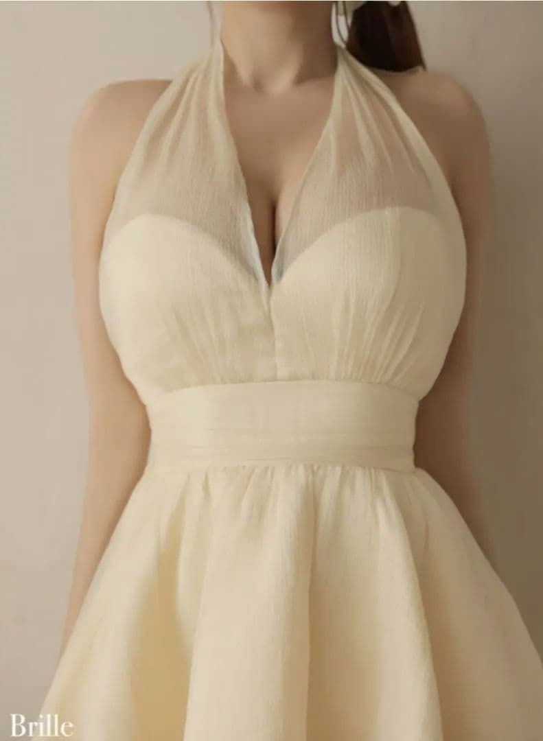 み*こ様 534Brille アイボリーホルタードレス Sサイズ