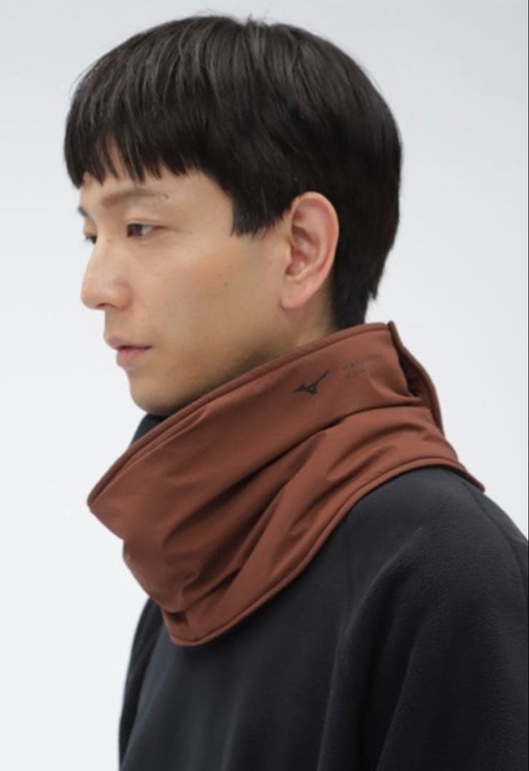 MIZUNO MARGARET HOWELL ブラウンマフラー