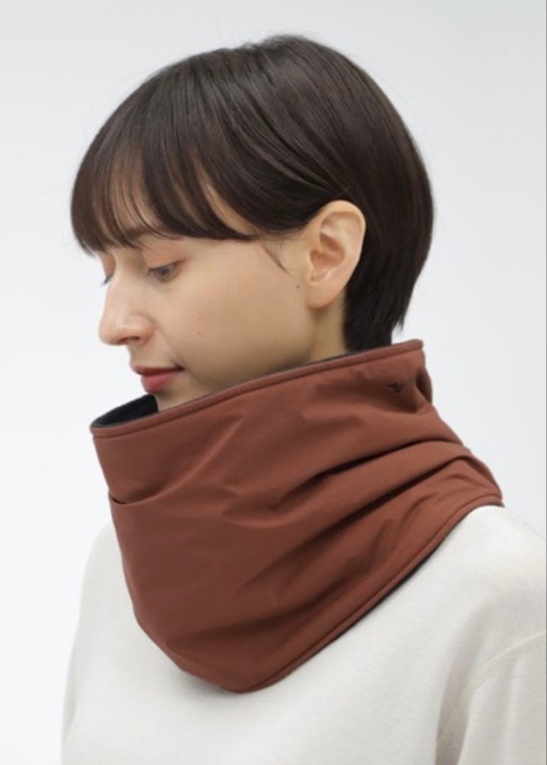 MIZUNO MARGARET HOWELL ブラウンマフラー