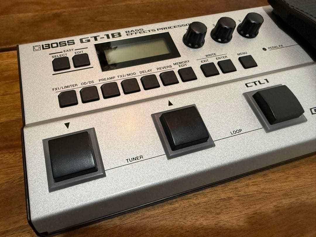 【ケース付】BOSS GT-1B ベースエフェクタープロセッサー
