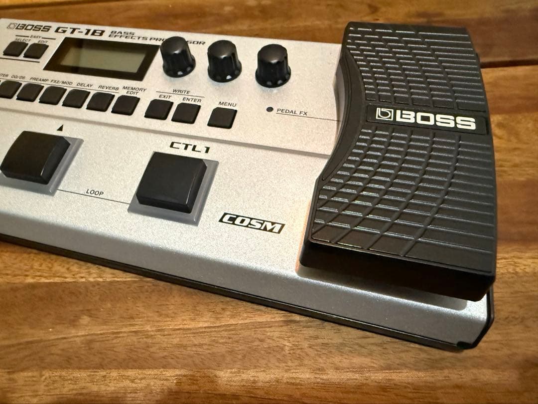 【ケース付】BOSS GT-1B ベースエフェクタープロセッサー