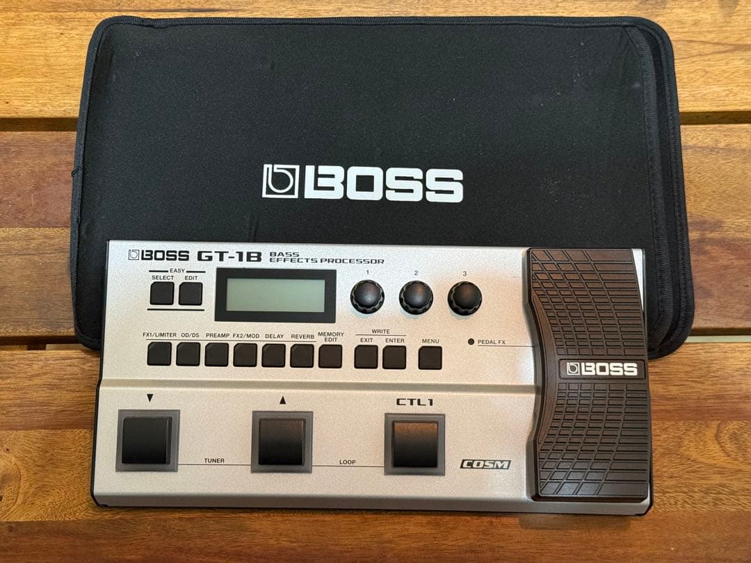 【ケース付】BOSS GT-1B ベースエフェクタープロセッサー