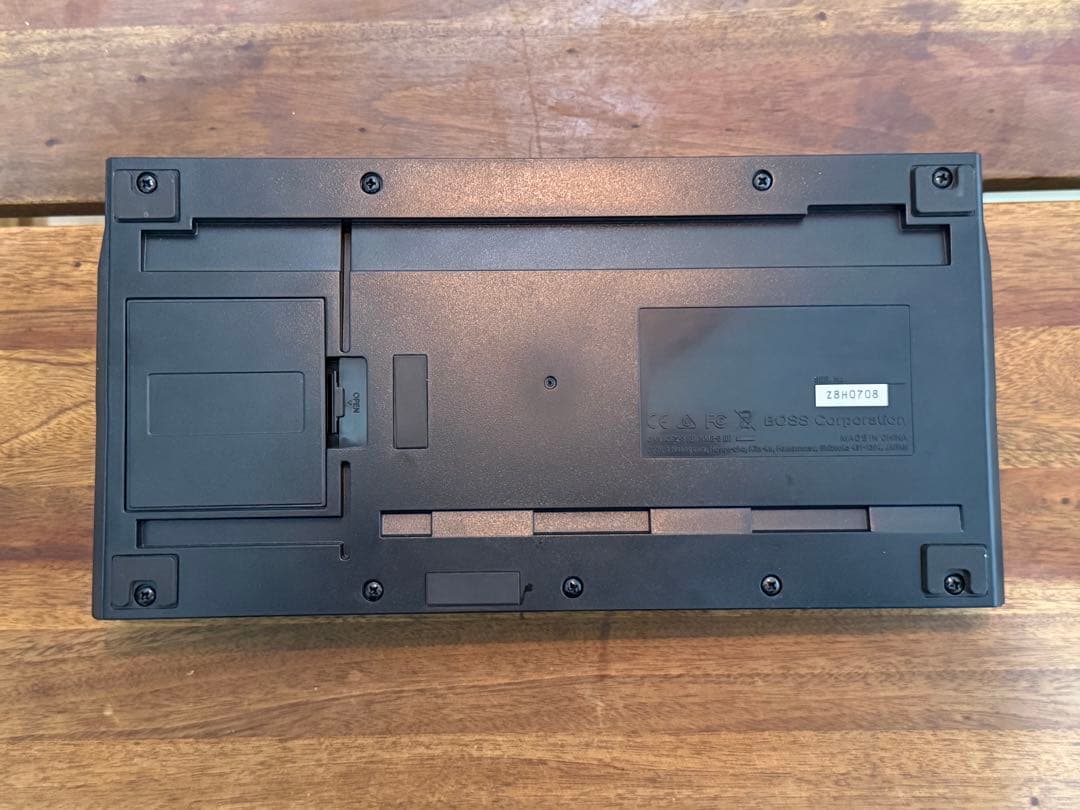 【ケース付】BOSS GT-1B ベースエフェクタープロセッサー