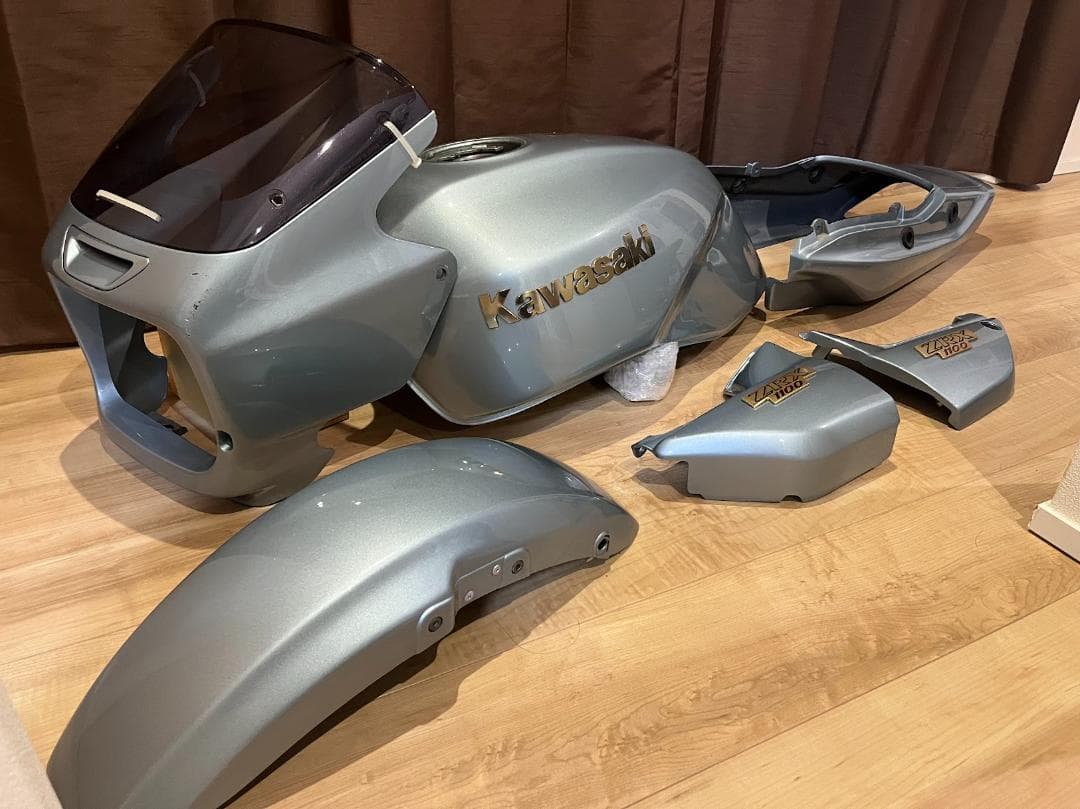 ZRX1100 カウルセット