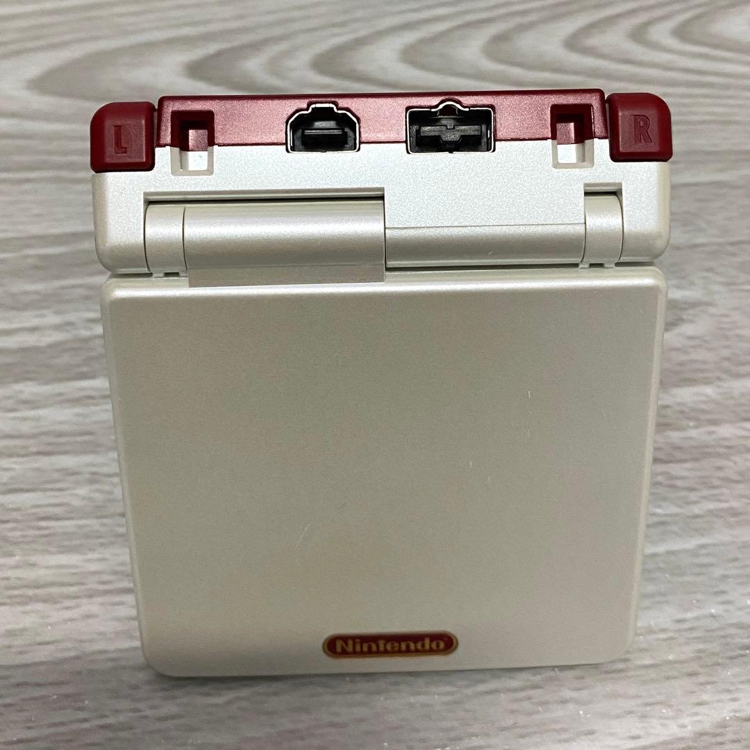 ゲームボーイアドバンスSP ファミコンカラー