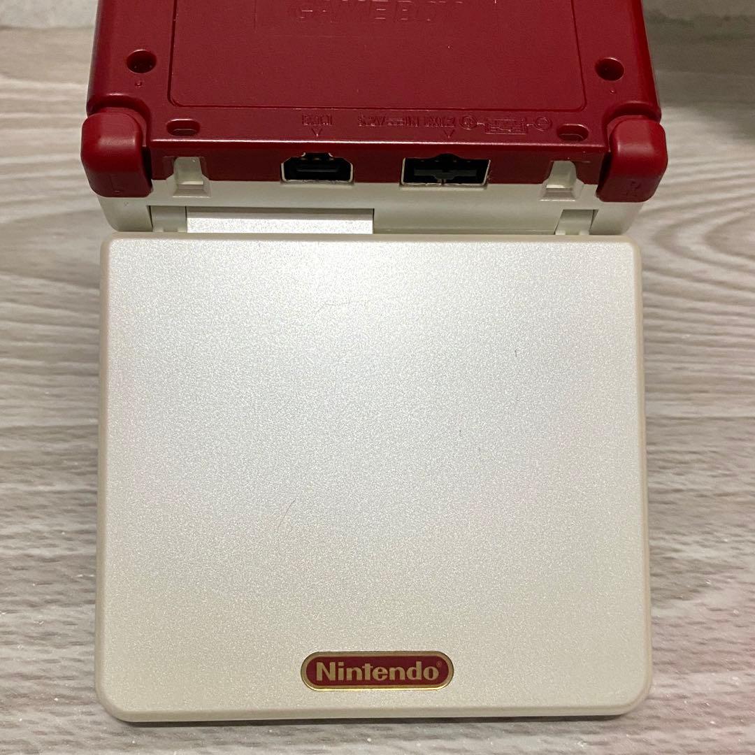 ゲームボーイアドバンスSP ファミコンカラー
