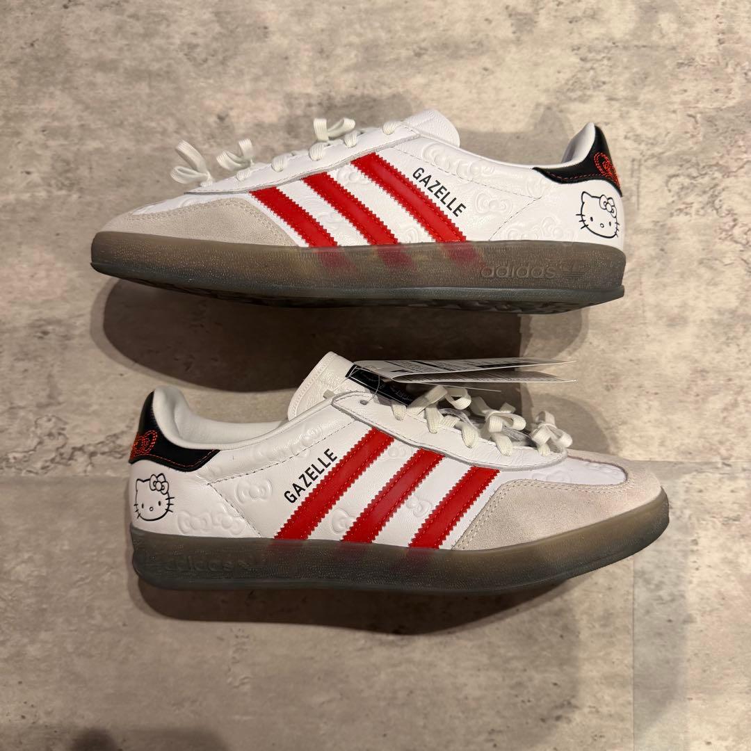 新品未使用 アディダス adidas Gazelle ハローキティ 24.0cm