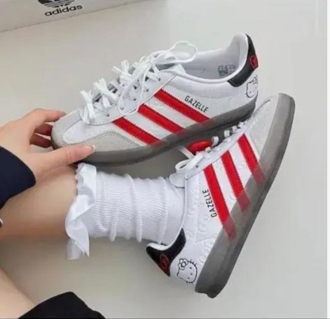 新品未使用 アディダス adidas Gazelle ハローキティ 24.0cm