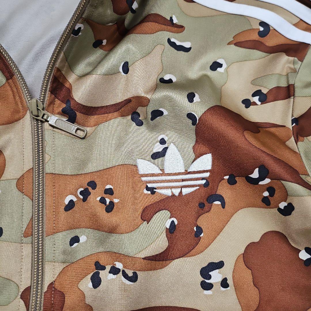 adidas 迷彩柄ジャージセットアップ