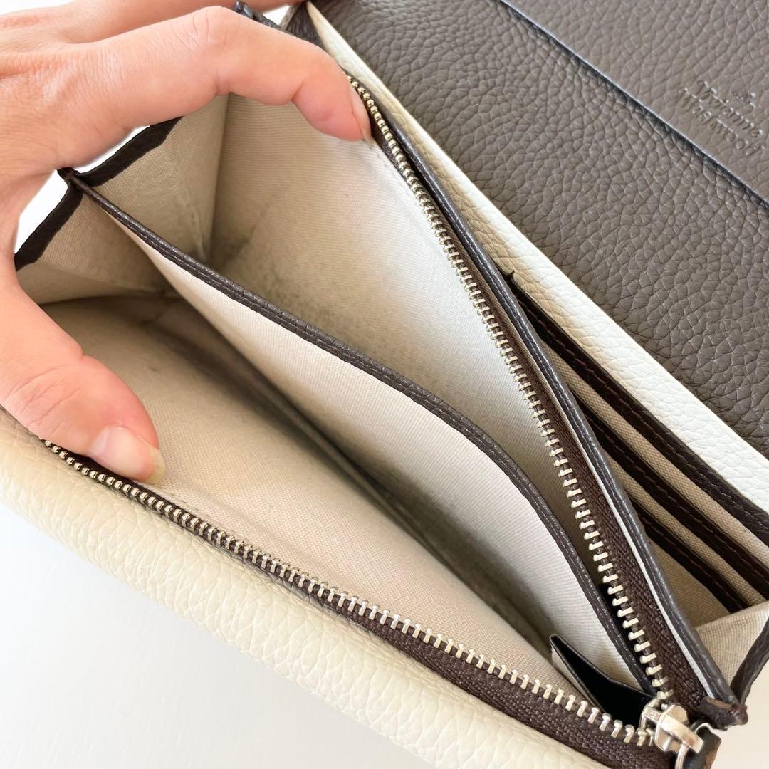 まだまだ使える❤︎ ヴィヴィアン ウエストウッド 長財布 ダブルフラップ 黒