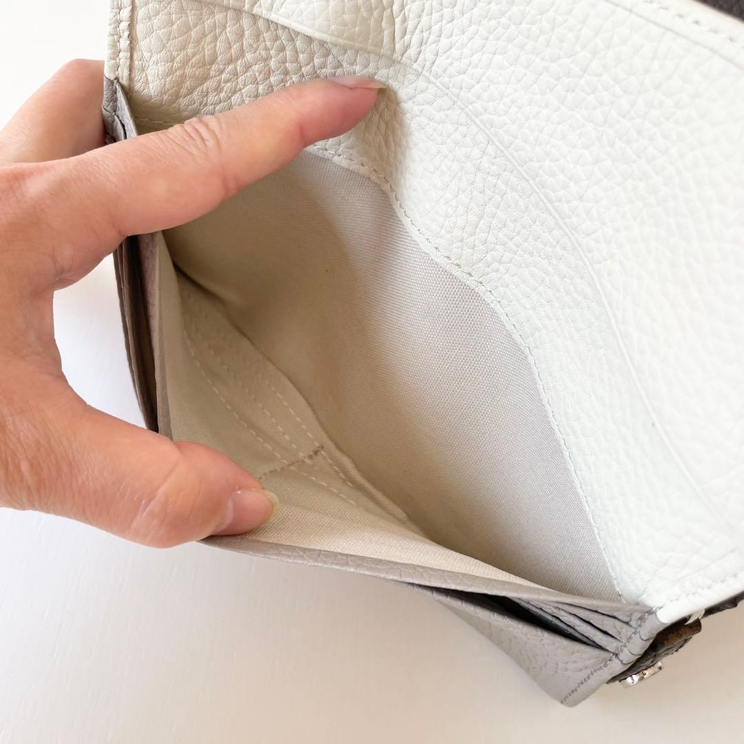 まだまだ使える❤︎ ヴィヴィアン ウエストウッド 長財布 ダブルフラップ 黒