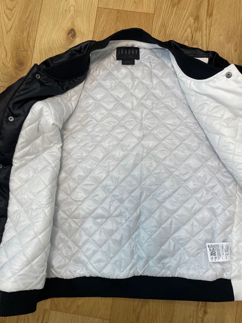 【セール】ナイキ エアジョーダン11 MA-1ボンバージャケット【日本M相当】