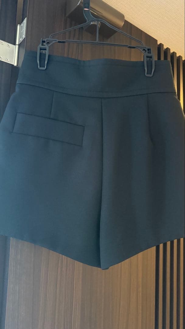 Louis Vuitton ブラックショートパンツ36