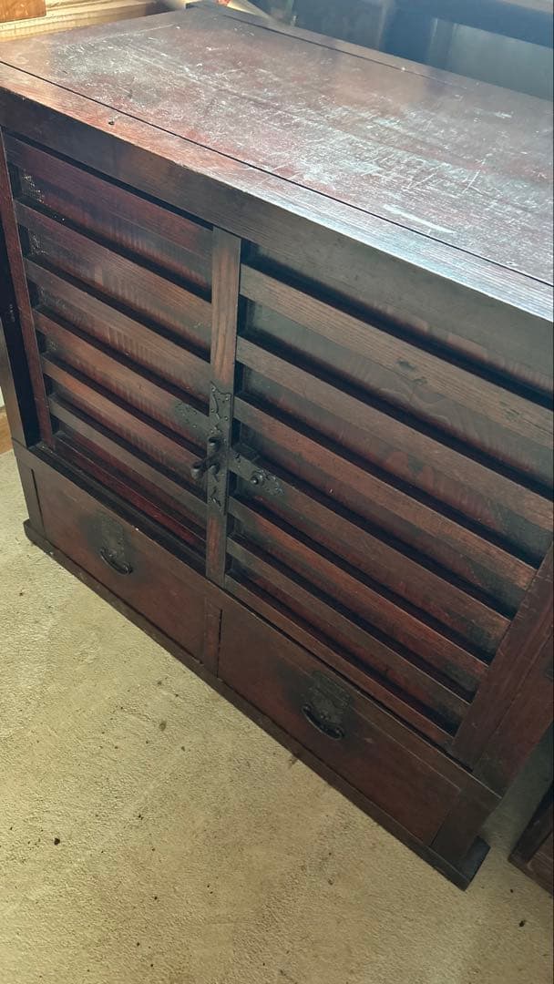 【マンクス】伝統的な和の水屋箪笥