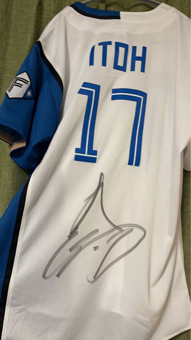 ※新品未使用【日ハム】伊藤大海選手 サイン入りユニフォーム 17 Lサイズ