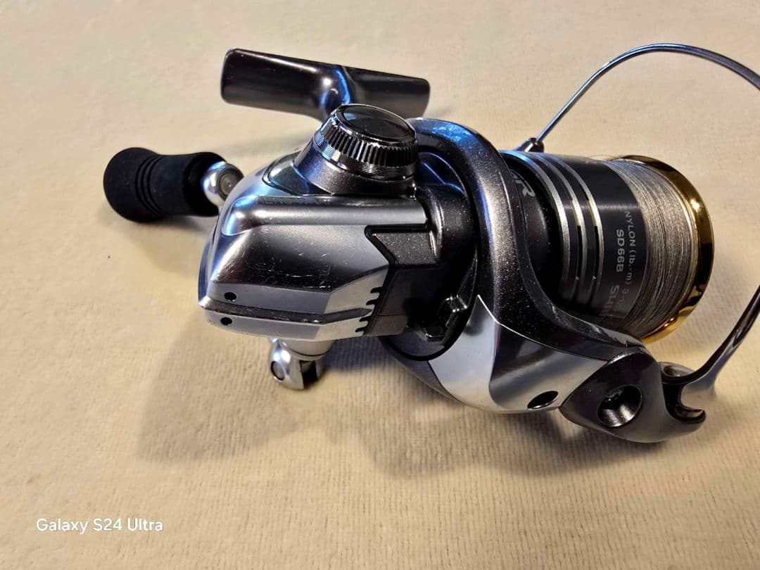 SHIMANO 08 TWIN POWER C2000S スピニングリール