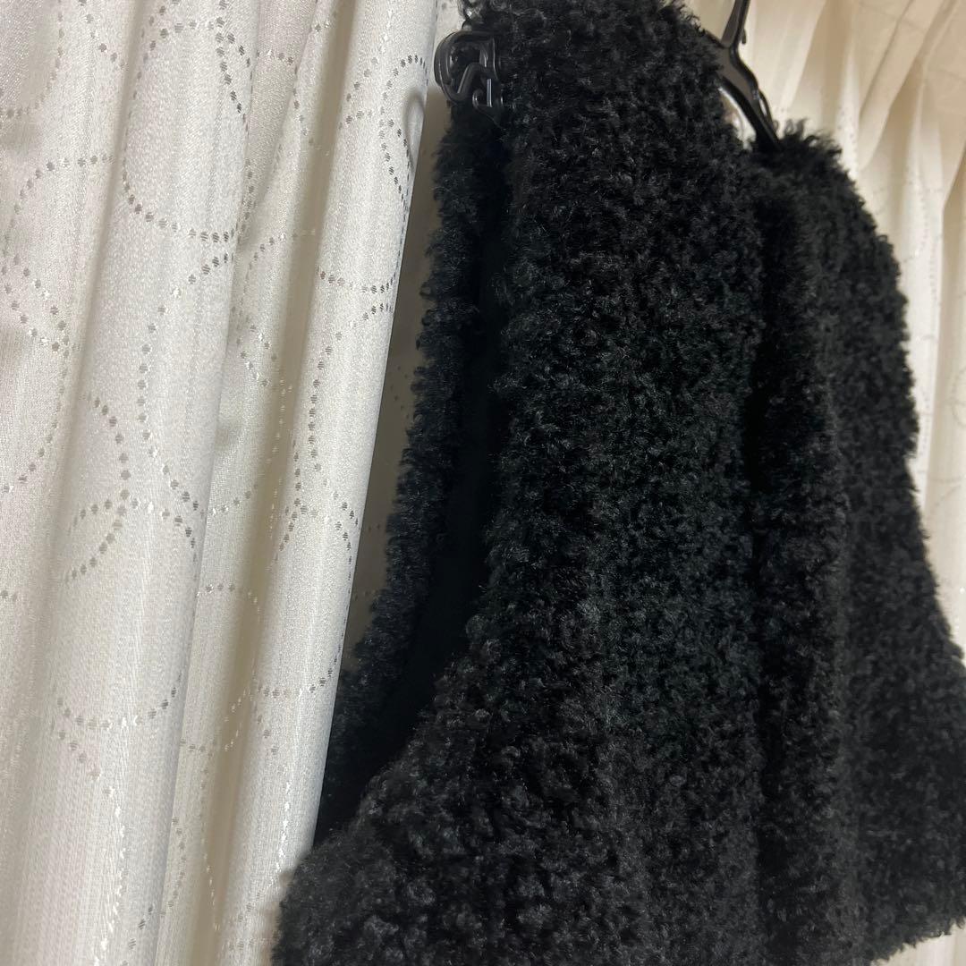 【HYKE(ハイク)】 FAUX SHEARLING CROPPED VEST