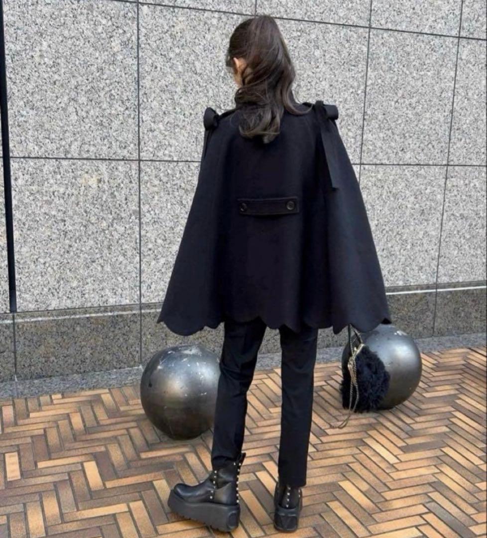 【1/8までの出品】bibiy ポンチョコート　ケープ　コート　CAPE