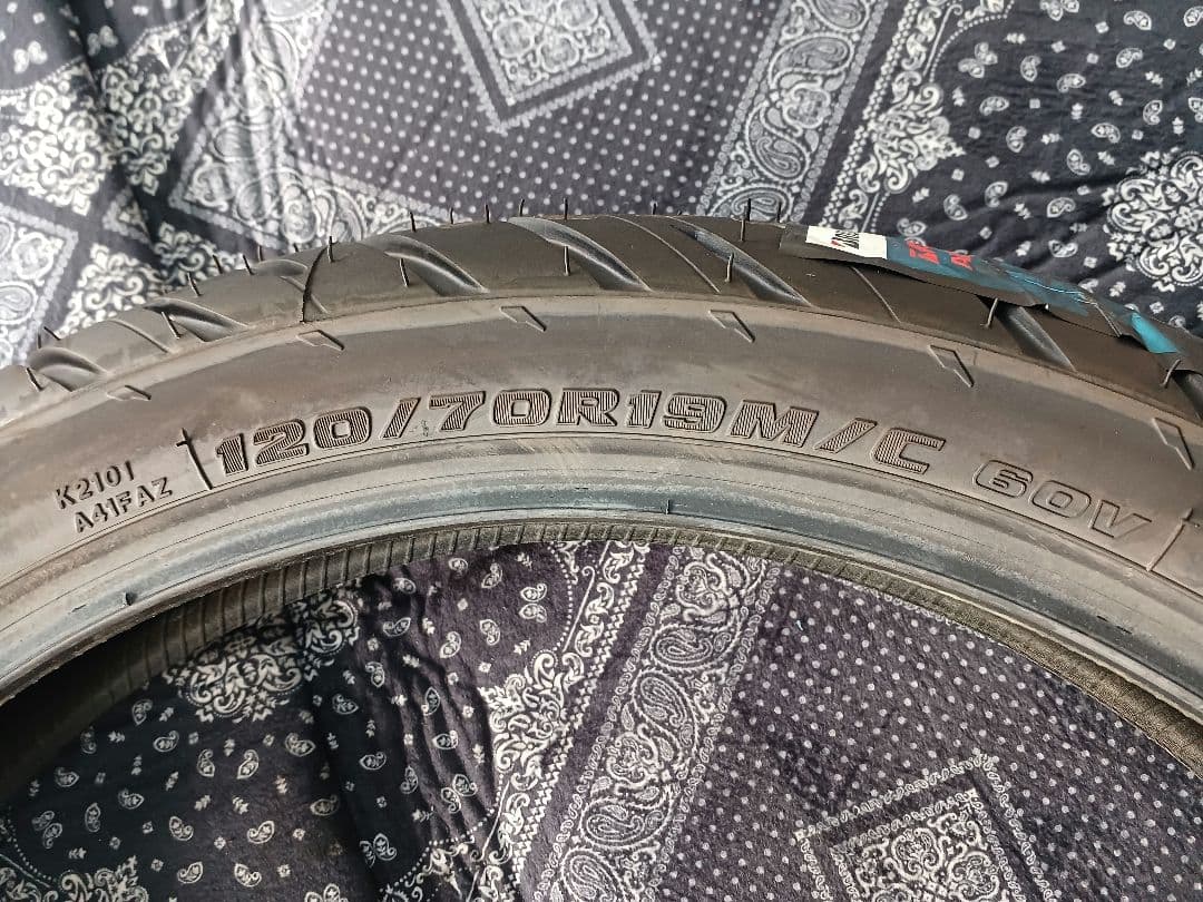 ブリジストンバトラックスA41 120/70R19新品！