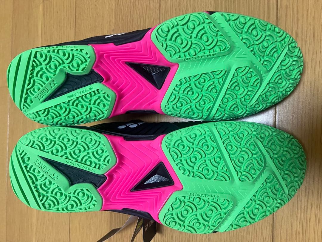 YONEX テニスシューズ ブラック/ピンク/グリーン