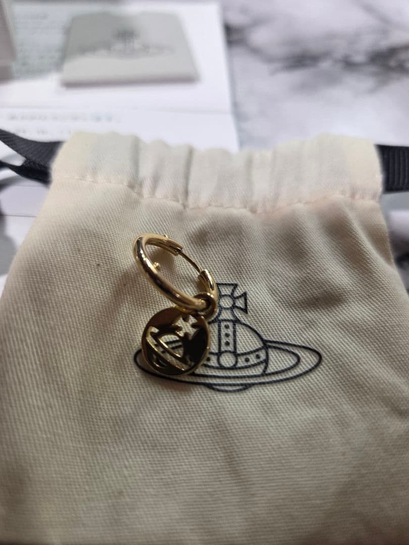 Vivienne Westwood MAN DARIO シングルフープピアス