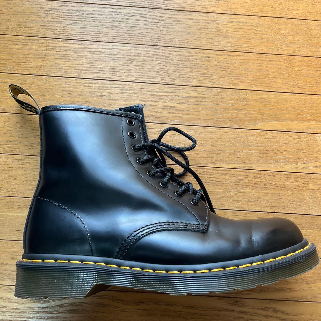 ドクターマーチン Dr.Martens UK8 ブラック 8ホール1460