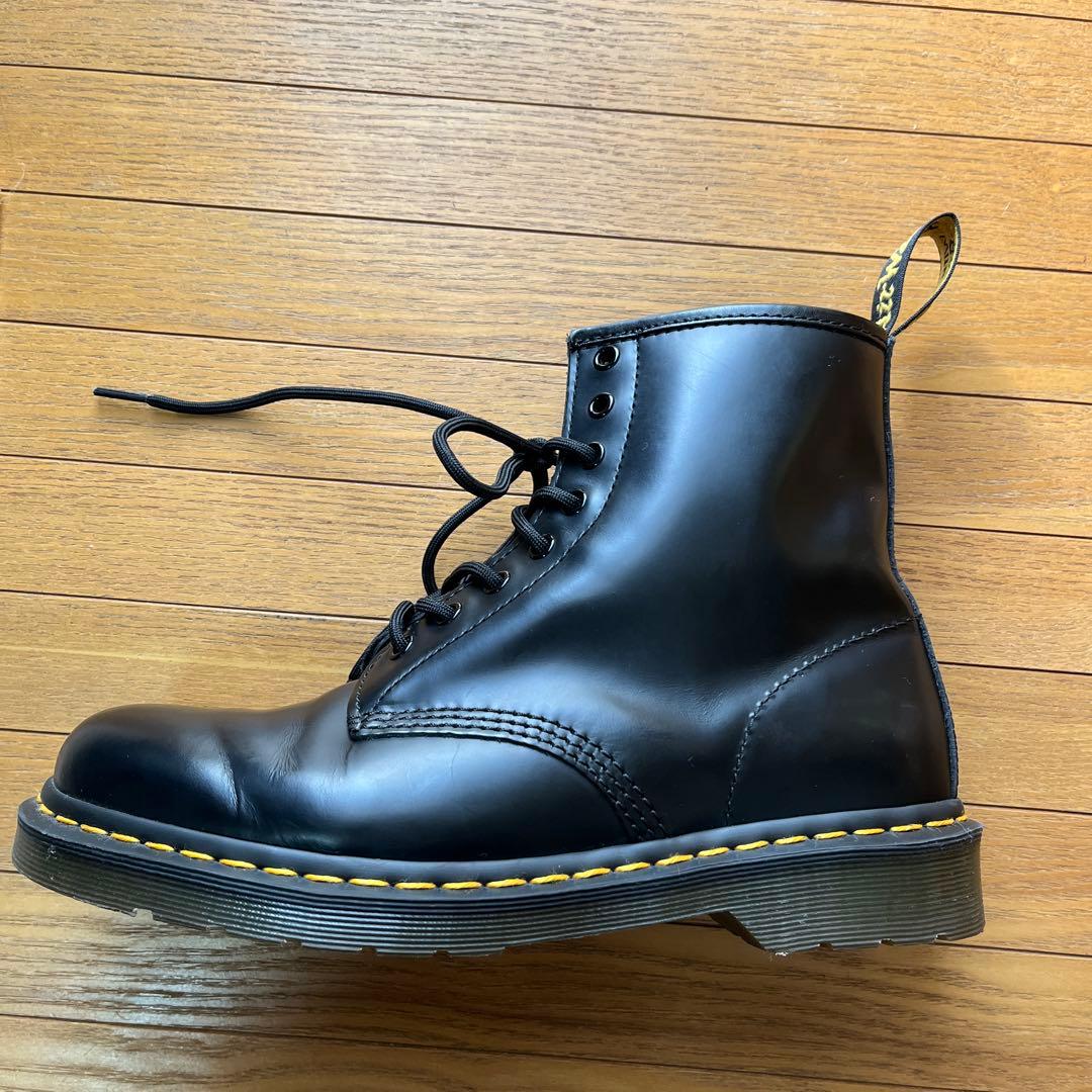 ドクターマーチン Dr.Martens UK8 ブラック 8ホール1460
